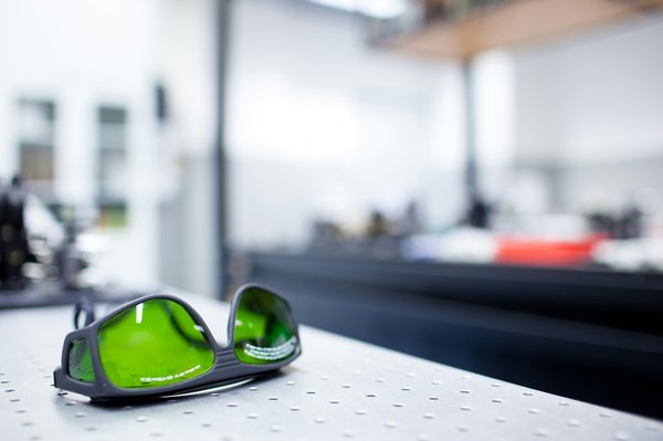 Cordon lunettes : le guide pour allier style et praticité